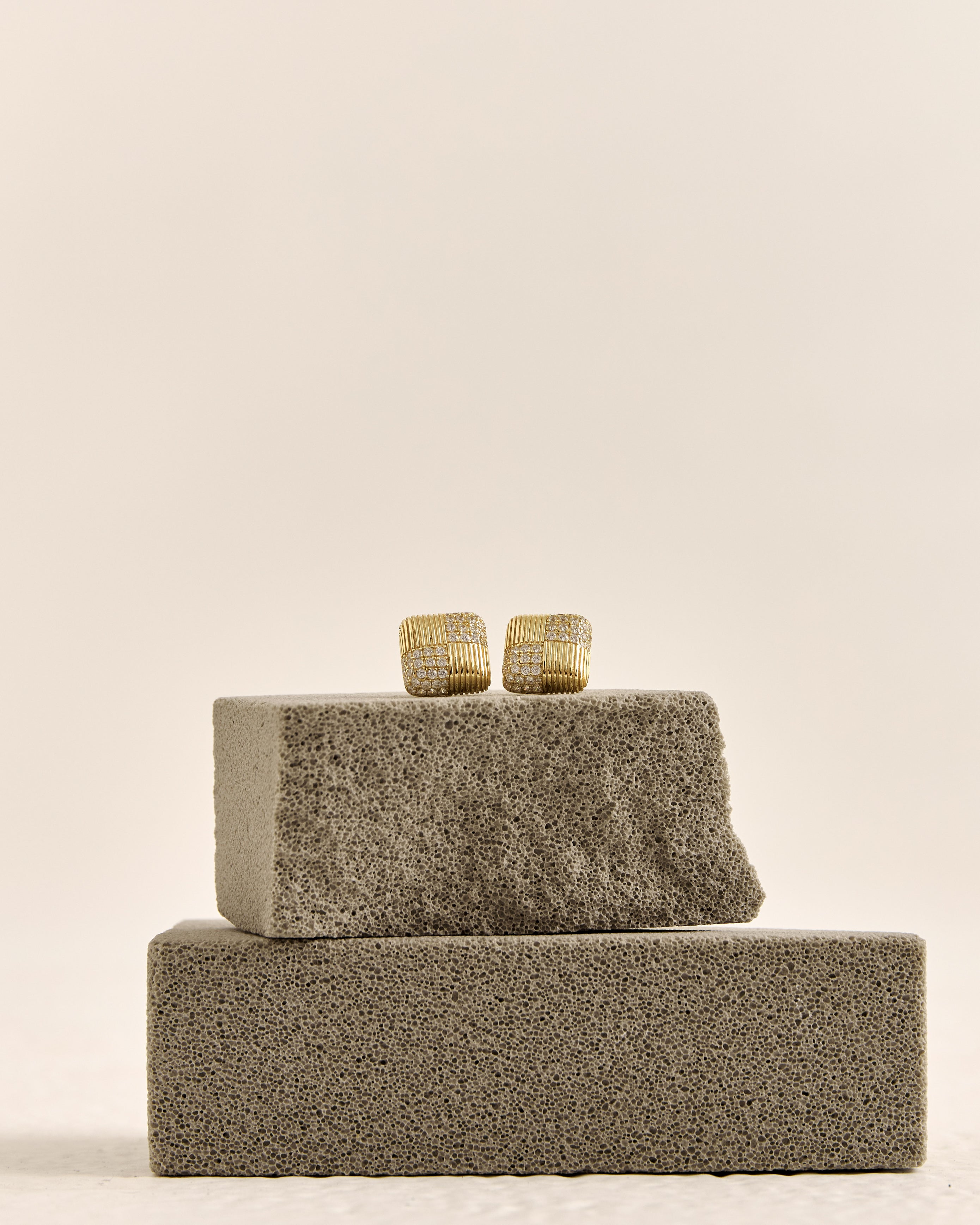 Silken Embrace Earring | Embrace 耳環