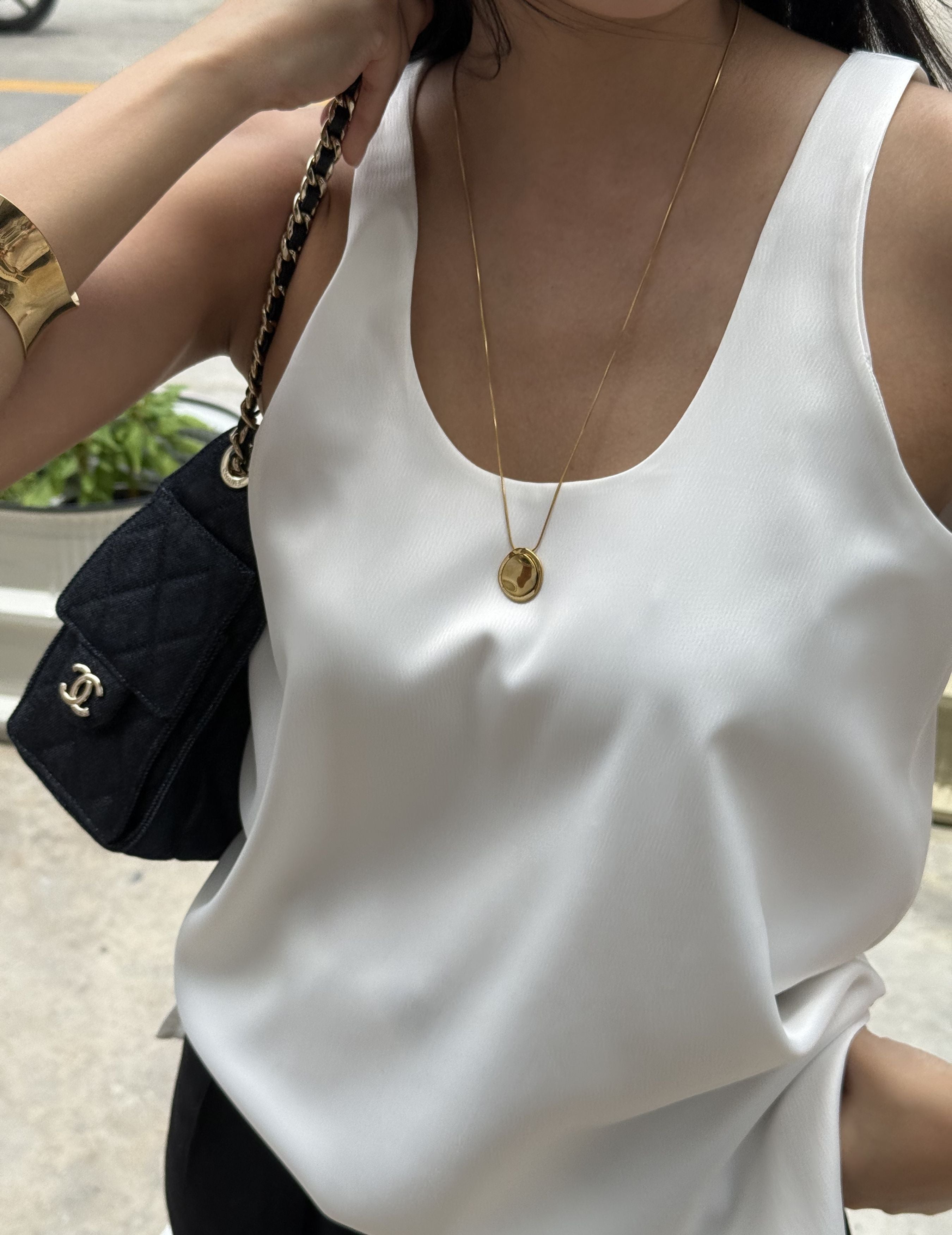 Contour Necklace