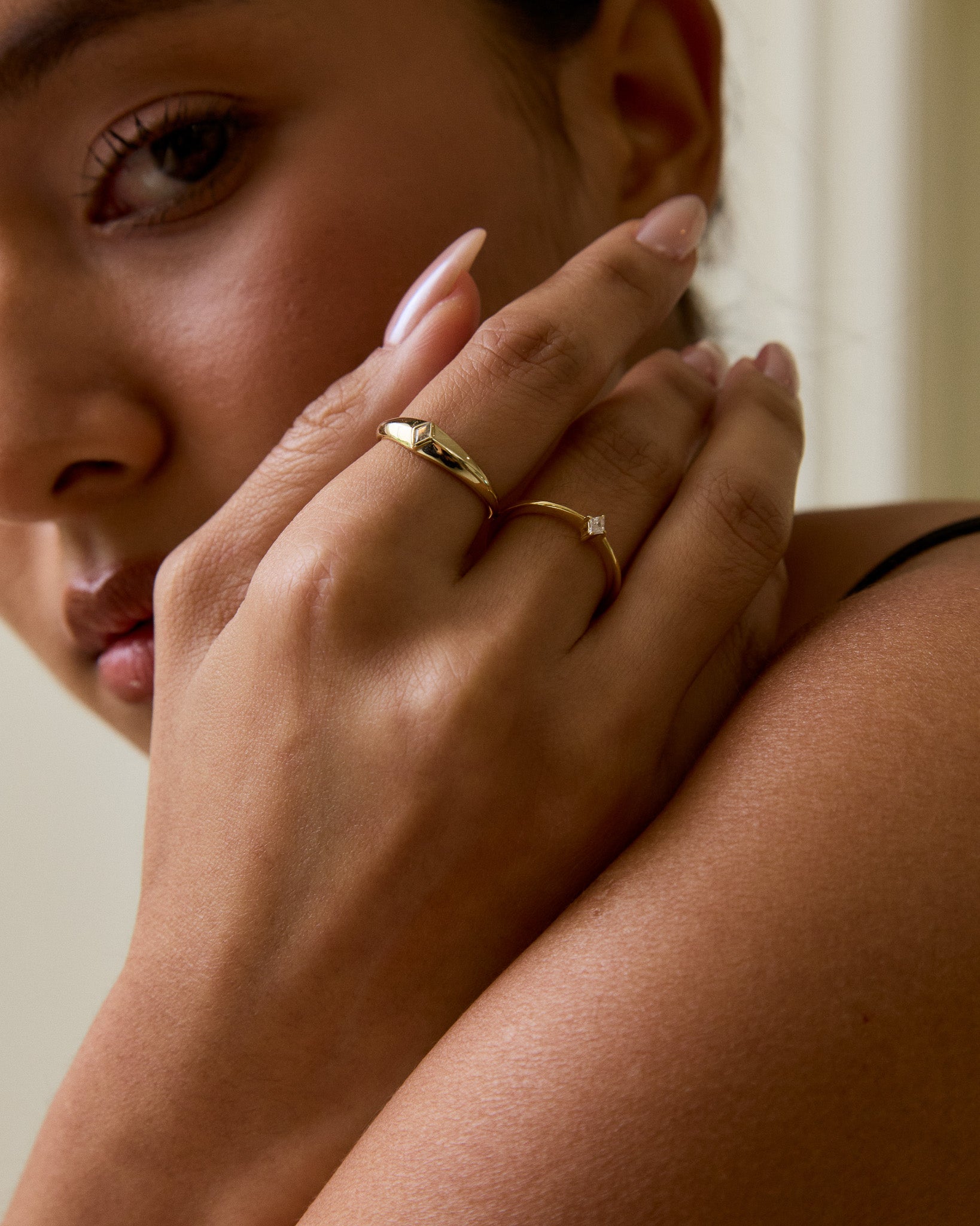 Petite Glow Kite Ring